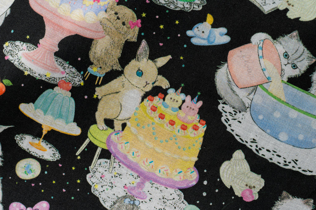 Kitten Tea Party - Black
